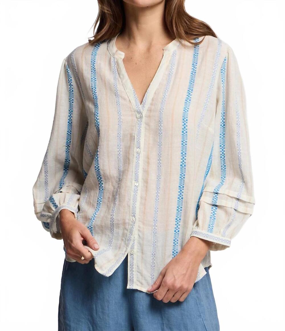 NEW VELVET BY GRAHAM & SPENCER judith geometric top in cream/blue